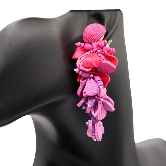 Oscar de la Renta Jewelry - Oscar de la Renta Wooden Flower Cluster Clip Earrings Pink Purple Statement